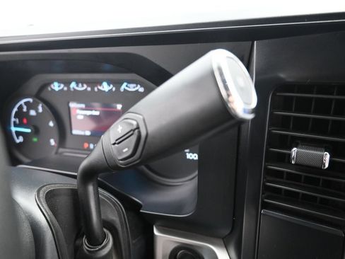 Used 2025 Ford F350 XLT AWD/4WD image 19