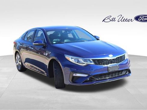 Used 2019 Kia Optima S image 3