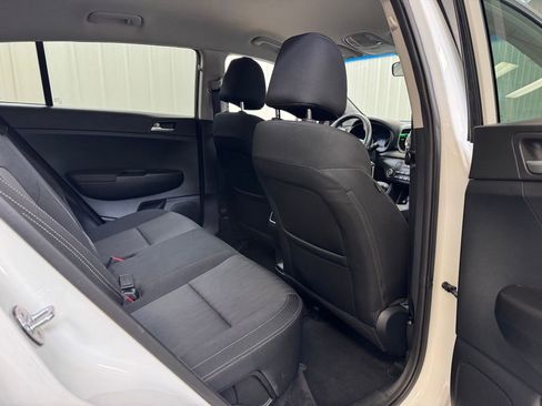 Used 2017 Kia Sportage LX image 23