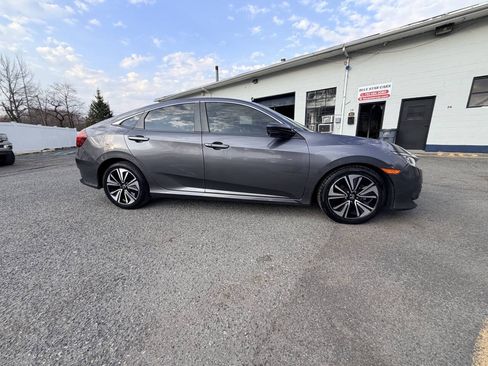 Used 2018 Honda Civic EX-L image 44