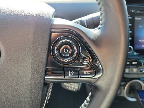 Used 2022 Toyota Prius Prime LE image 19