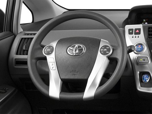 Used 2014 Toyota Prius V Five FWD image 6