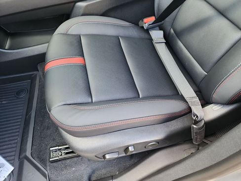 New 2026 Chevrolet Traverse RS w/ LPO, Floor Liner Package image 16