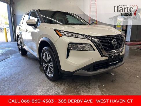 Certified 2023 Nissan Rogue SV AWD/4WD image 3