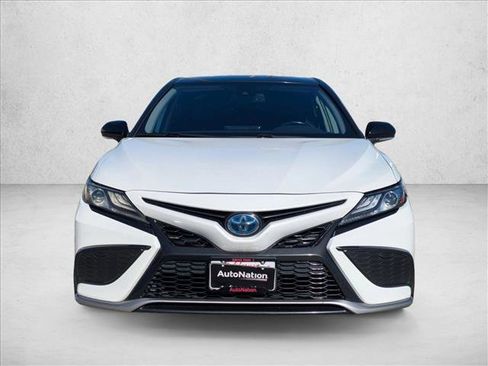 Used 2022 Toyota Camry XSE image 2