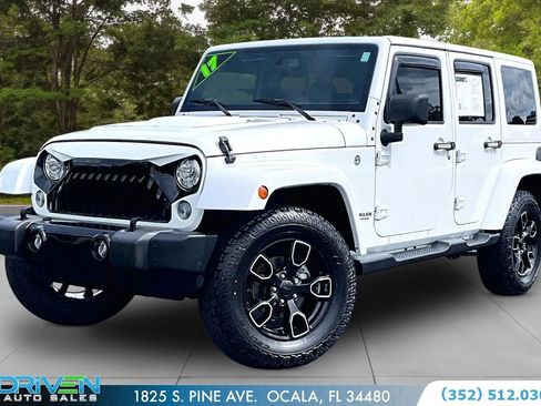 Used 2017 Jeep Wrangler Unlimited Sahara AWD/4WD image 1