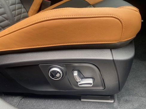 New 2024 Maserati Levante Trofeo image 40