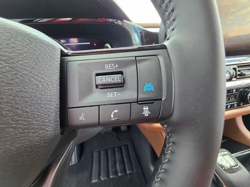 New 2026 Nissan Pathfinder Platinum AWD/4WD image 17