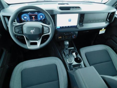 New 2025 Ford Bronco 4-Door image 20