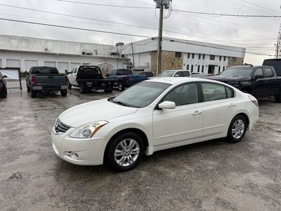 Used 2010 Nissan Altima 2.5 S w/ Convenience Pkg