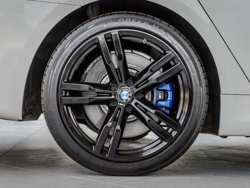 Used 2018 BMW 740i xDrive AWD/4WD image 15