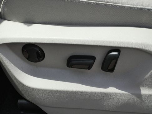 Certified 2025 Volkswagen Atlas SE AWD/4WD image 20