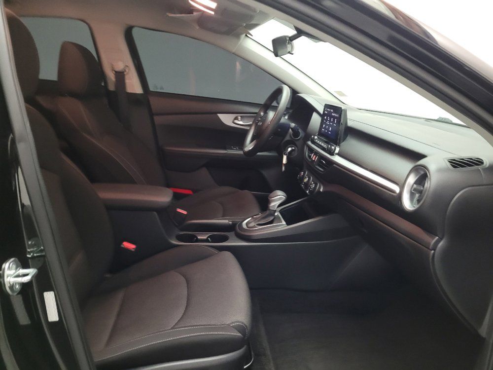 Used 2023 Kia Forte LXS FWD image 21