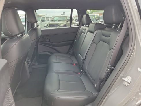 New 2026 Jeep Cherokee Limited AWD/4WD image 9