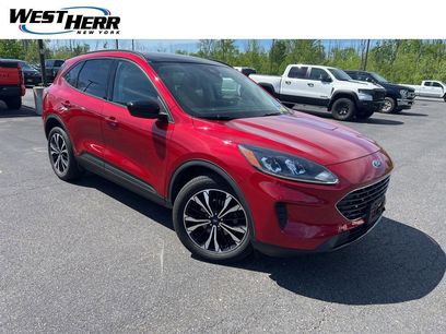 Used 2021 Ford Escape SE w/ SE Sport Appearance Package