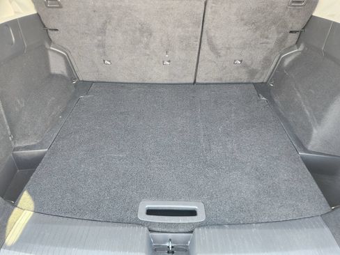 Used 2024 Nissan Rogue SV AWD/4WD image 35