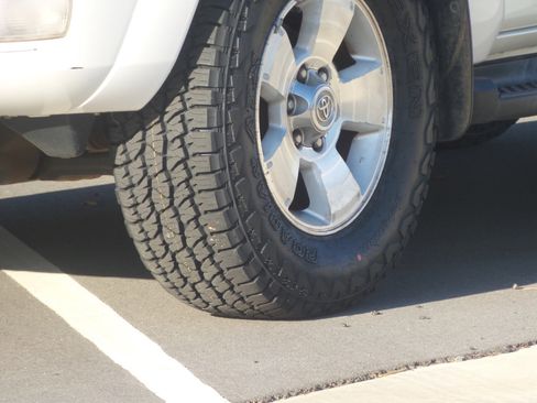 Used 2005 Toyota 4Runner SR5 image 53