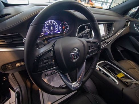 Used 2023 Buick Enclave Avenir w/ Avenir Technology Package image 21