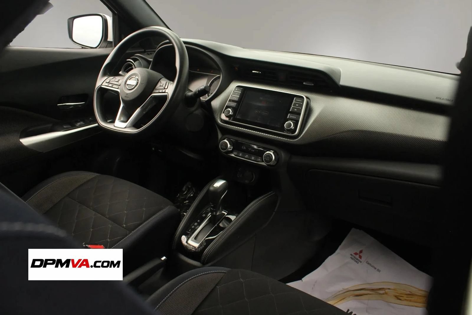 Used 2018 Nissan Kicks SV FWD image 22