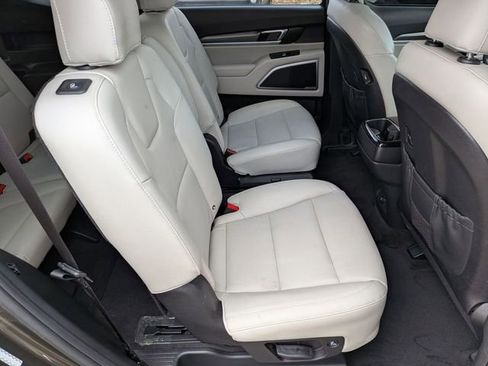 Used 2021 Kia Telluride S AWD/4WD image 30
