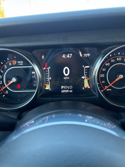 Used 2021 Jeep Gladiator Overland AWD/4WD image 11