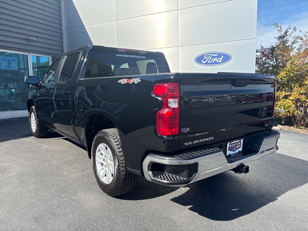 Used 2025 Chevrolet Silverado 1500 LT AWD/4WD image 4