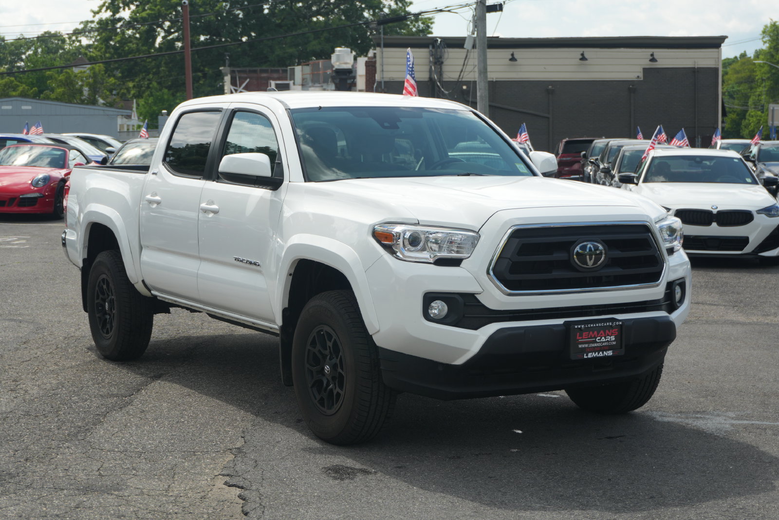 Used 2021 Toyota Tacoma SR5 AWD/4WD image 3