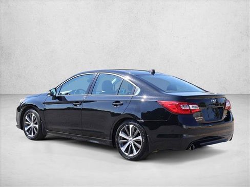 Used 2017 Subaru Legacy 2.5i Limited AWD/4WD image 7