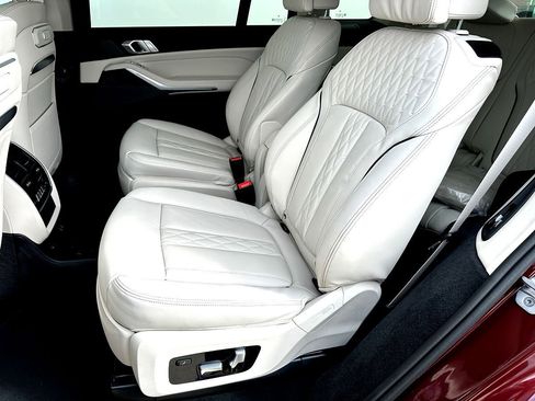 New 2026 BMW X7 xDrive40i image 16