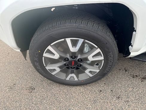 New 2026 Toyota 4Runner TRD Sport Premium AWD/4WD image 15