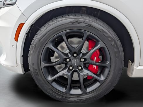 Used 2021 Dodge Durango SRT w/ Technology Group AWD/4WD image 38