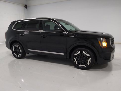 Used 2024 Kia Telluride S AWD/4WD image 11