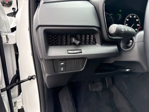 Used 2025 Honda CR-V Sport-L image 16