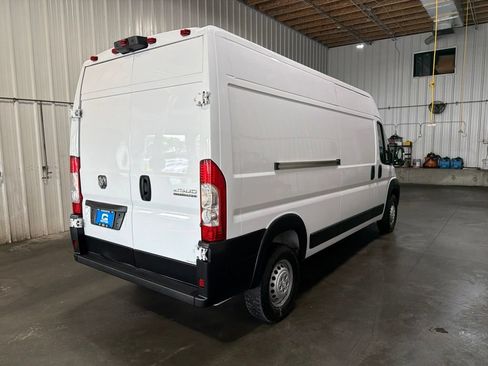 Used 2025 RAM ProMaster 2500 w/ Convenience Group FWD image 7