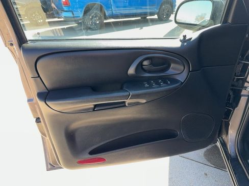 Used 2008 Chevrolet TrailBlazer LT w/ Sun And Sound Package image 14