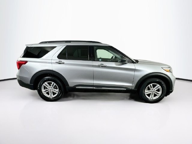Used 2020 Ford Explorer XLT w/ Comfort Package AWD/4WD image 10