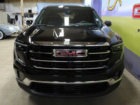 New 2026 GMC Acadia Elevation image 2