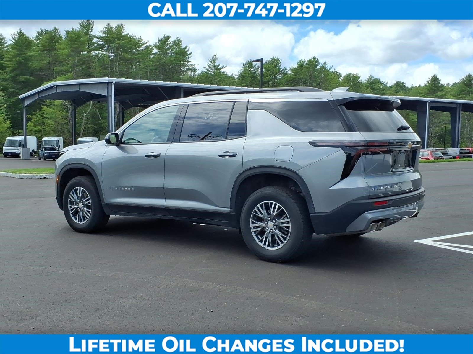 Used 2026 Chevrolet Traverse LT AWD/4WD image 7