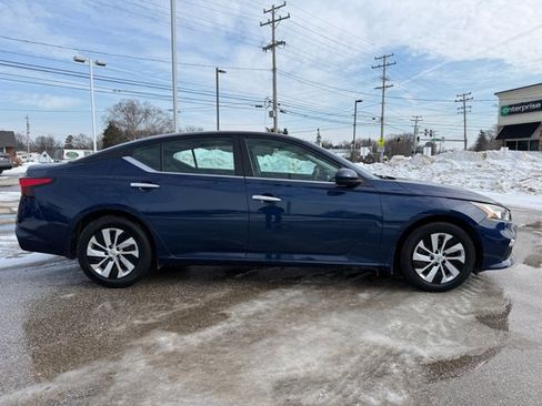 Used 2021 Nissan Altima 2.5 S image 4