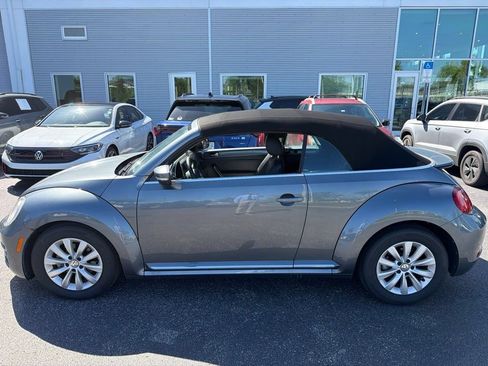 Used 2019 Volkswagen Beetle 2.0T S FWD image 2