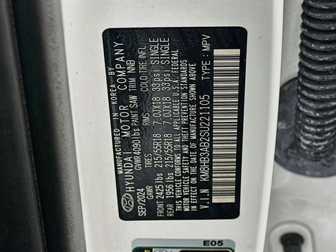 Used 2025 Hyundai Kona SEL FWD image 12