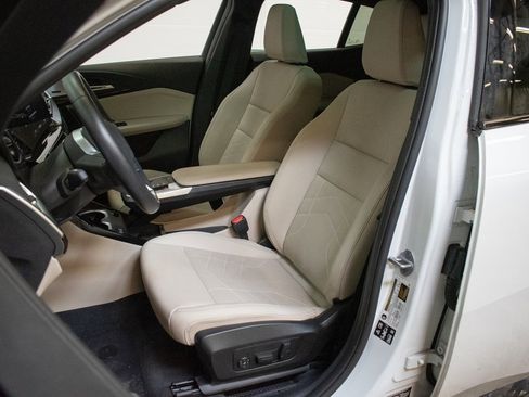 Certified 2025 BMW X2 xDrive28i w/ Premium Package image 21