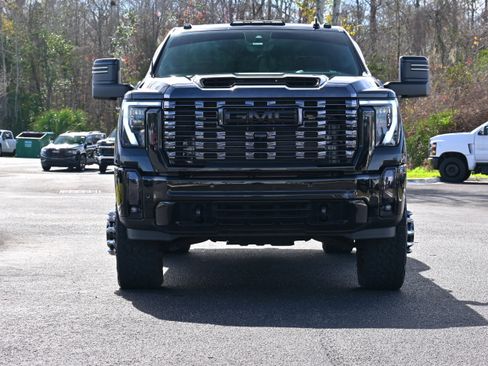Used 2024 GMC Sierra 3500 Denali Ultimate image 34