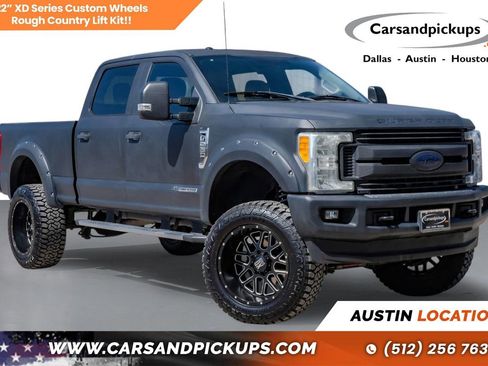 Used 2017 Ford F250 XLT w/ XLT Value Package image 1