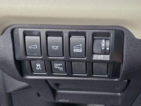 Used 2022 Subaru Ascent Touring AWD/4WD image 31