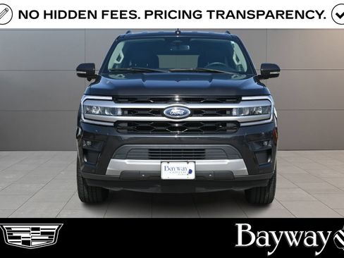 Used 2022 Ford Expedition Max XLT RWD image 2