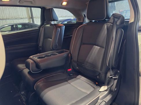 Used 2025 Honda Odyssey Elite image 7