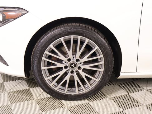 Used 2023 Mercedes-Benz CLA 250 4MATIC image 17