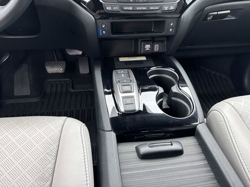 Used 2023 Honda Passport Elite image 19