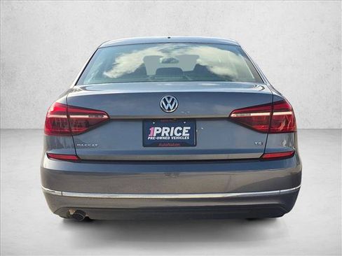 Used 2018 Volkswagen Passat 2.0T S FWD image 6